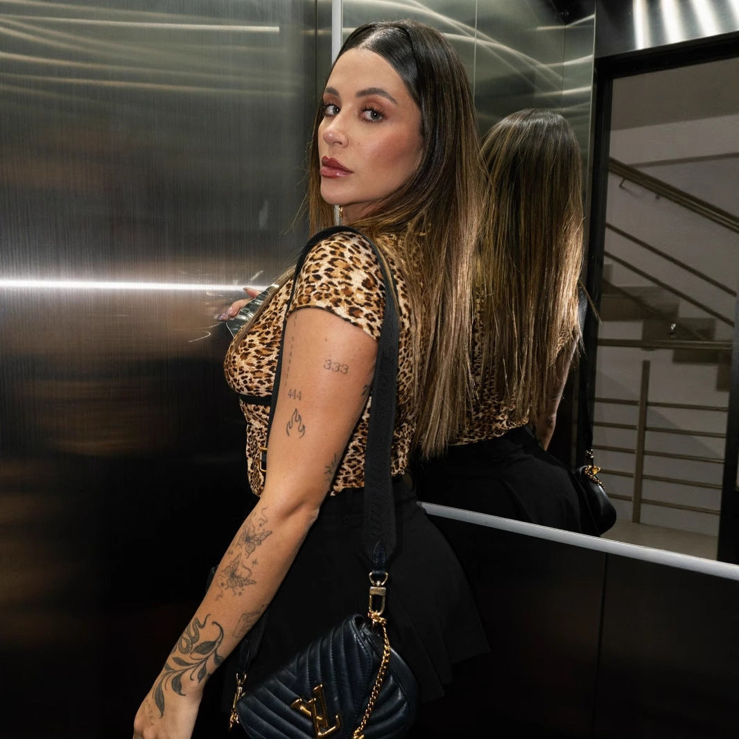 Damen Kurzes Oberteil mit kreativem Animal-Print und edlen Spitzenakzenten R&B