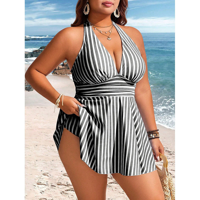 Damen Strandkleid mit raffiniertem Wickeldesign R&B