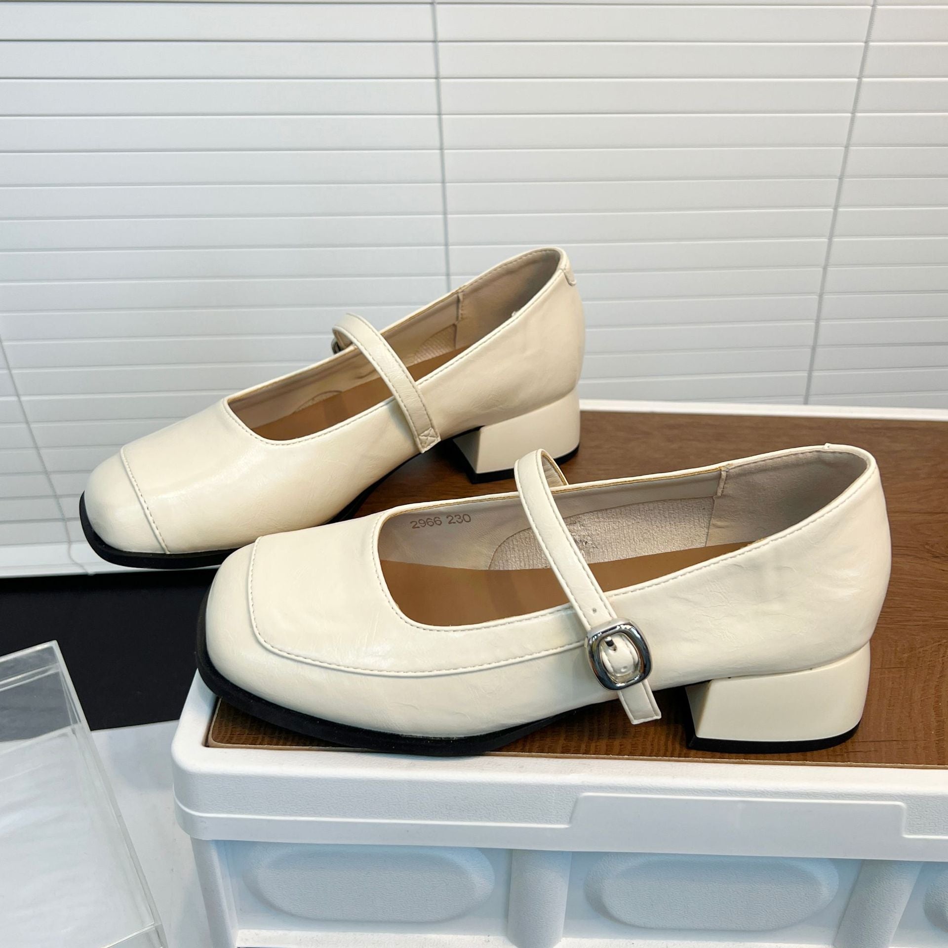 Damen elegante Ballerinas mit verstellbarem Riemen und bequemem Fußbett R&B