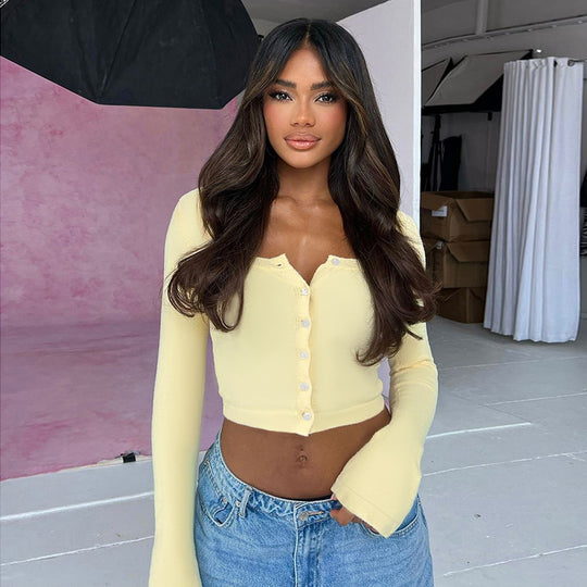 Damen Cropped Langarmshirt mit Knopfleiste und weitem Ausschnitt R&B