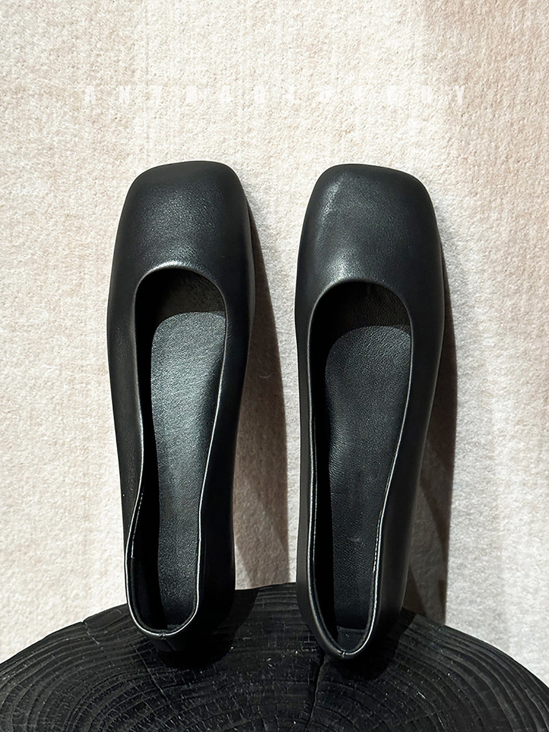 Damen elegante Ballerinas mit schickem Quadratfuß und glänzender Oberfläche R&B