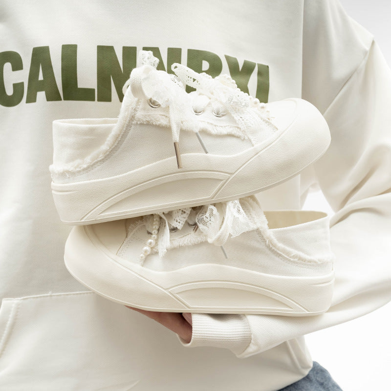 Damen Sneakers mit einzigartigen Spitzenverzierungen und komfortabler Sohle R&B