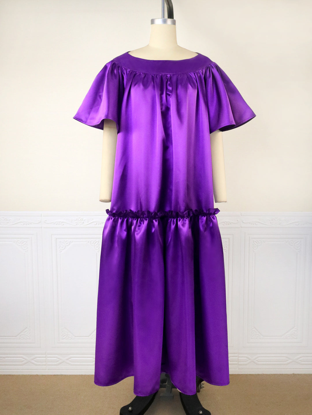 Damen Fließendes Maxikleid mit voluminösen Ärmeln R&B