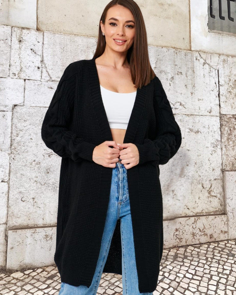 Damen Grobstrickmantel mit eleganten Zopfdetails und lässigem Schnitt R&B