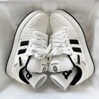 Damen Stylische Sneakers mit perforierter Oberfläche und sportlicher Sohle R&B