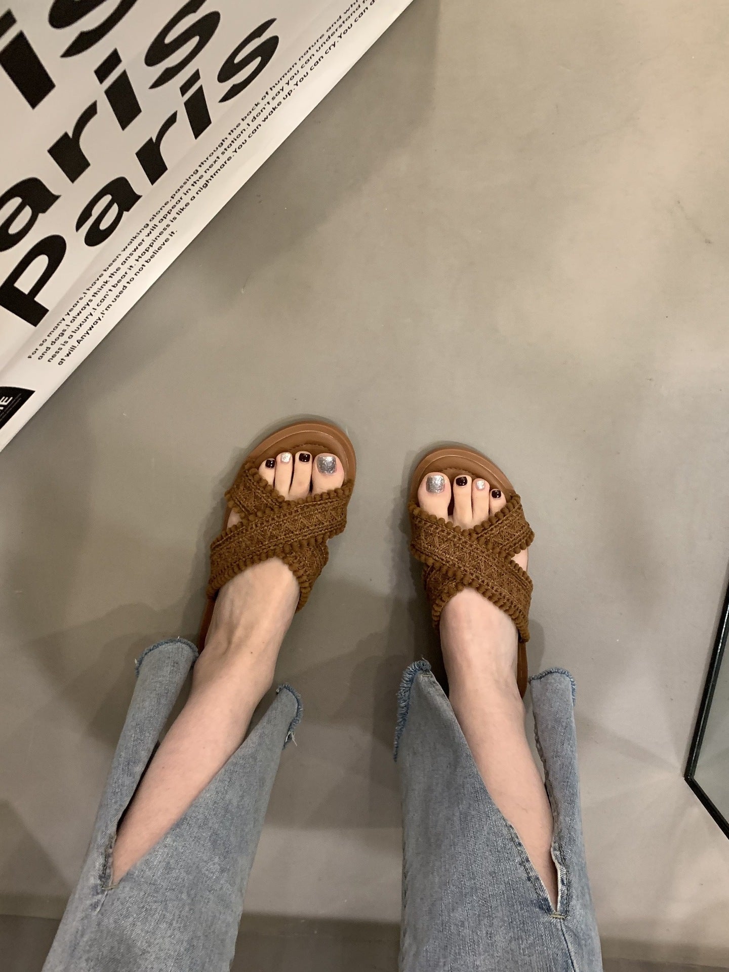 Damen Sandalen mit gekreuztem Riemendesign und komfortablem Fußbett EB