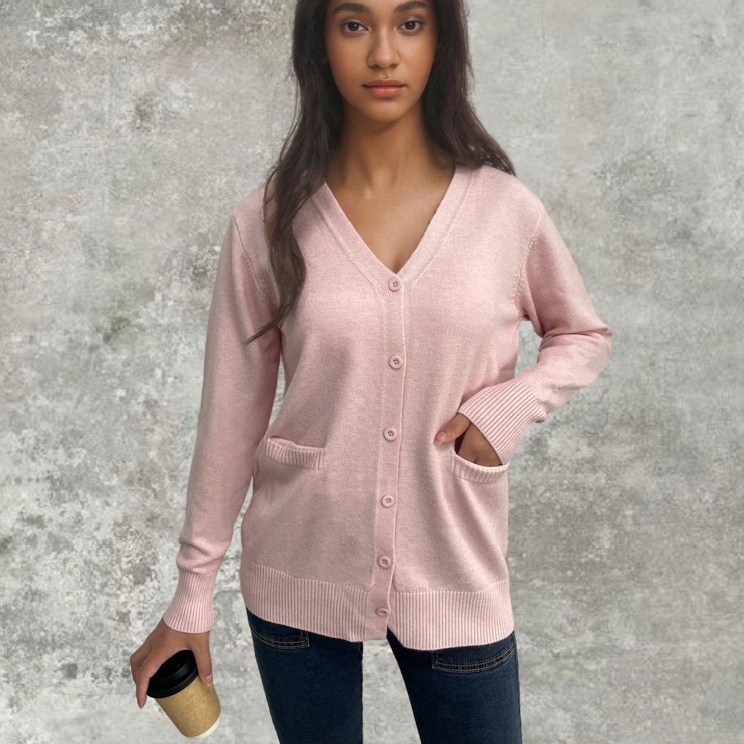 Damen Strickjacke mit Knopfverschluss und praktischen Taschen R&B