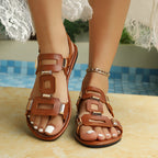 Damen modische Riemensandalen mit verstellbaren Riemen und dekorativen Metallakzenten R&B