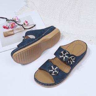 Damen Komfortable Riemensandalen mit floralen Akzenten R&B
