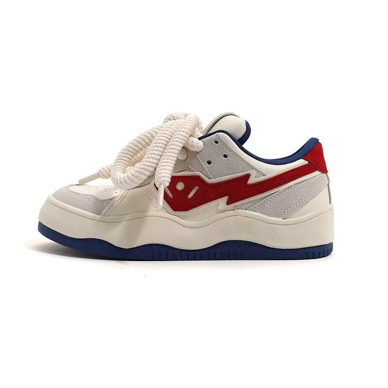 Damen modische Low-Top Sneakers mit breiten Schnürsenkeln und dekorativem Logo R&B