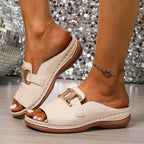 Damen Komfortable Riemensandalen mit elegantem Schnallen-Detail R&B