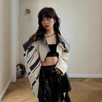 Damen Trendige Utility-Jacke mit oversized Schnitt und kunstvollen Musterdetails R&B