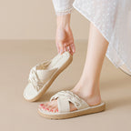 Damen Knöchelfreie Slidesandalen mit geflochtenem Riemendesign