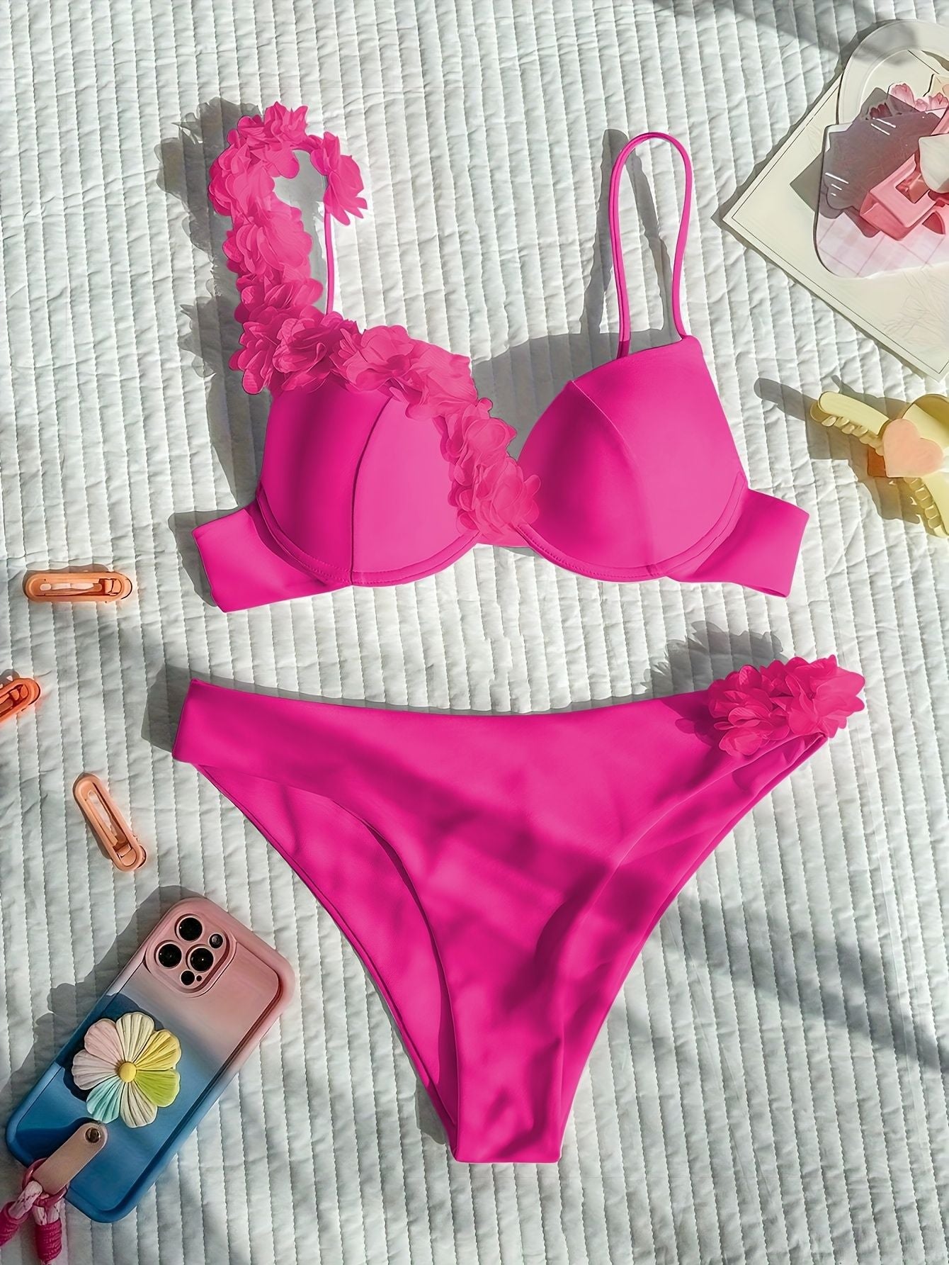 Damen Triangel-Bikini mit floralen Applikationen und elegantem Design R&B
