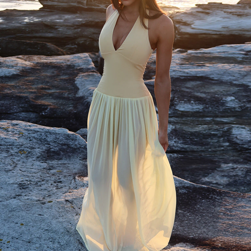 Damen Maxikleid mit tieferem V-Ausschnitt und zarten Transparenzelementen R&B