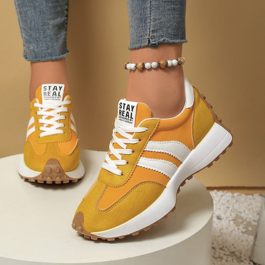 Damen nan retro-inspirierte Plateausneaker aus Veloursleder-Optik mit profilierter Gummisohle R&B