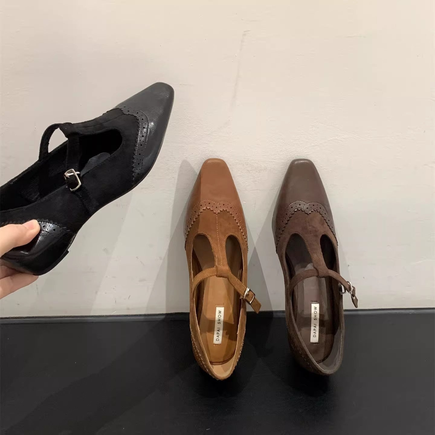 Damen elegante Schnürschuhe mit modischer Schnallenverzierung R&B