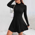 Damen Strickkleid mit eleganter Passform und langen Ärmeln R&B