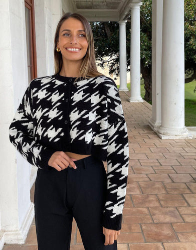 Damen Modische Strickjacke mit geometrischem Muster und Knopfverschluss R&B