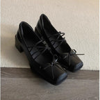 Damen elegante Ballerinas mit R&Brner Metalloberfläche und bequemem Blockabsatz R&B