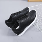 Damen Sportliche Sneakers mit atmungsaktiver Sohle R&B
