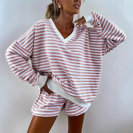 Damen Sportliches Streifenoberteil mit kurzen Shorts R&B