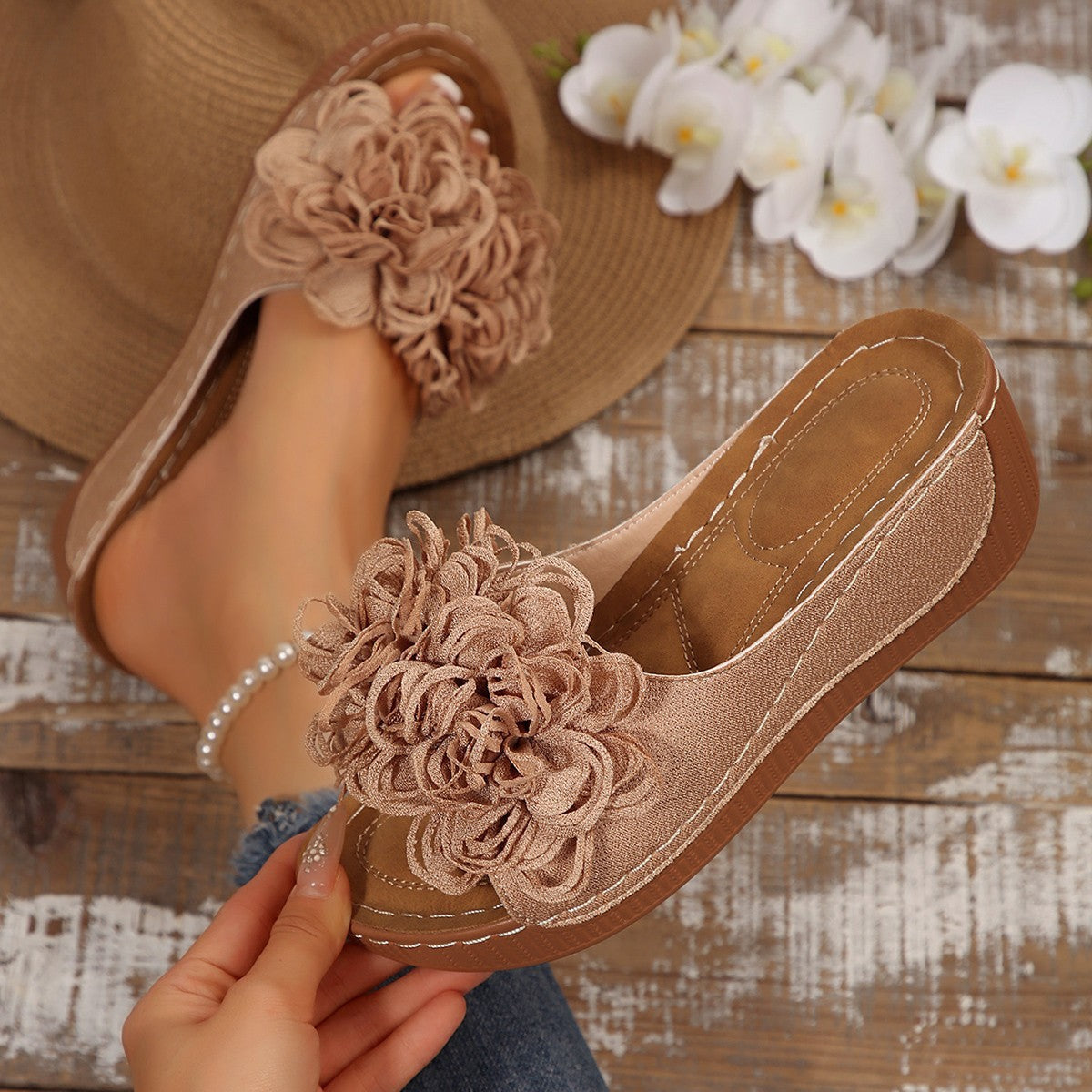 Damen blumenverzierte Clogs mit ergonomischer Fußbett
