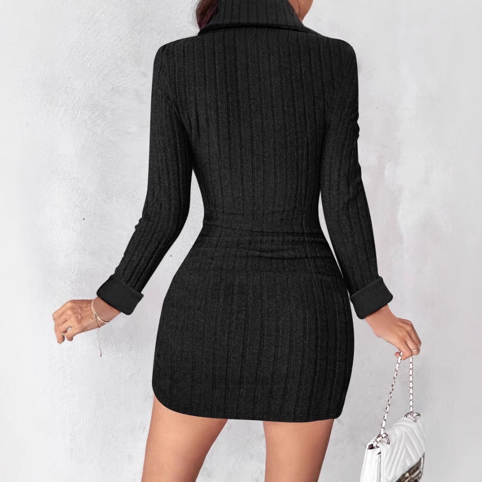 Damen Strickkleid mit V-Ausschnitt und Knopfdetails R&B