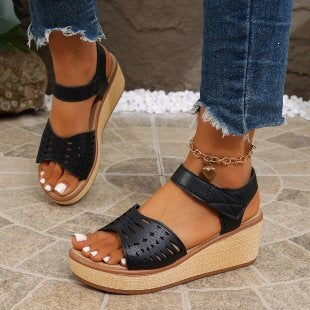 Damen komfortable Keil-Sandalen mit perforiertem Obermaterial R&B