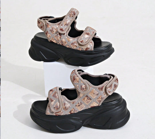 Damen Glamouröse Plateau-Sandalen mit verstellbaren Riemen und funkelnden Applikationen R&B