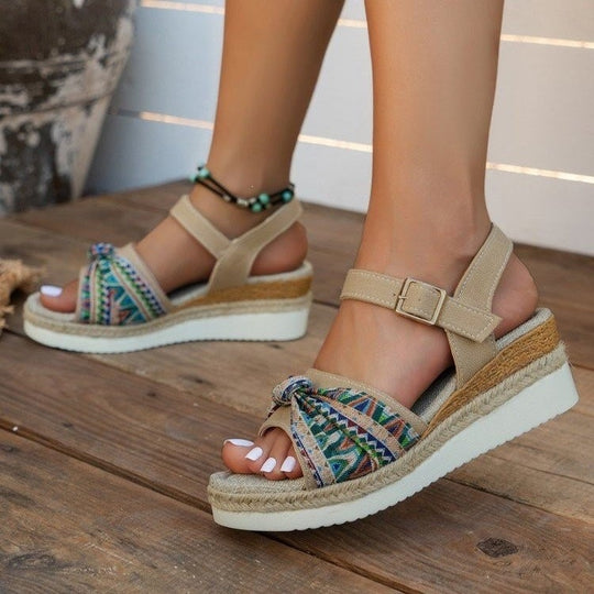 Damen modische Plateausandalen mit geflochtenem Riemendesign R&B