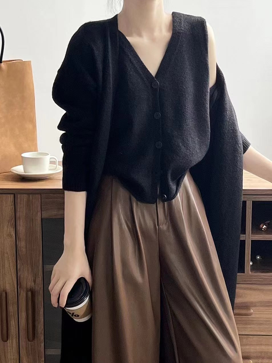 Damen Gemütliche Strickjacke mit offenem Schnitt und dekorativem Knopf R&B