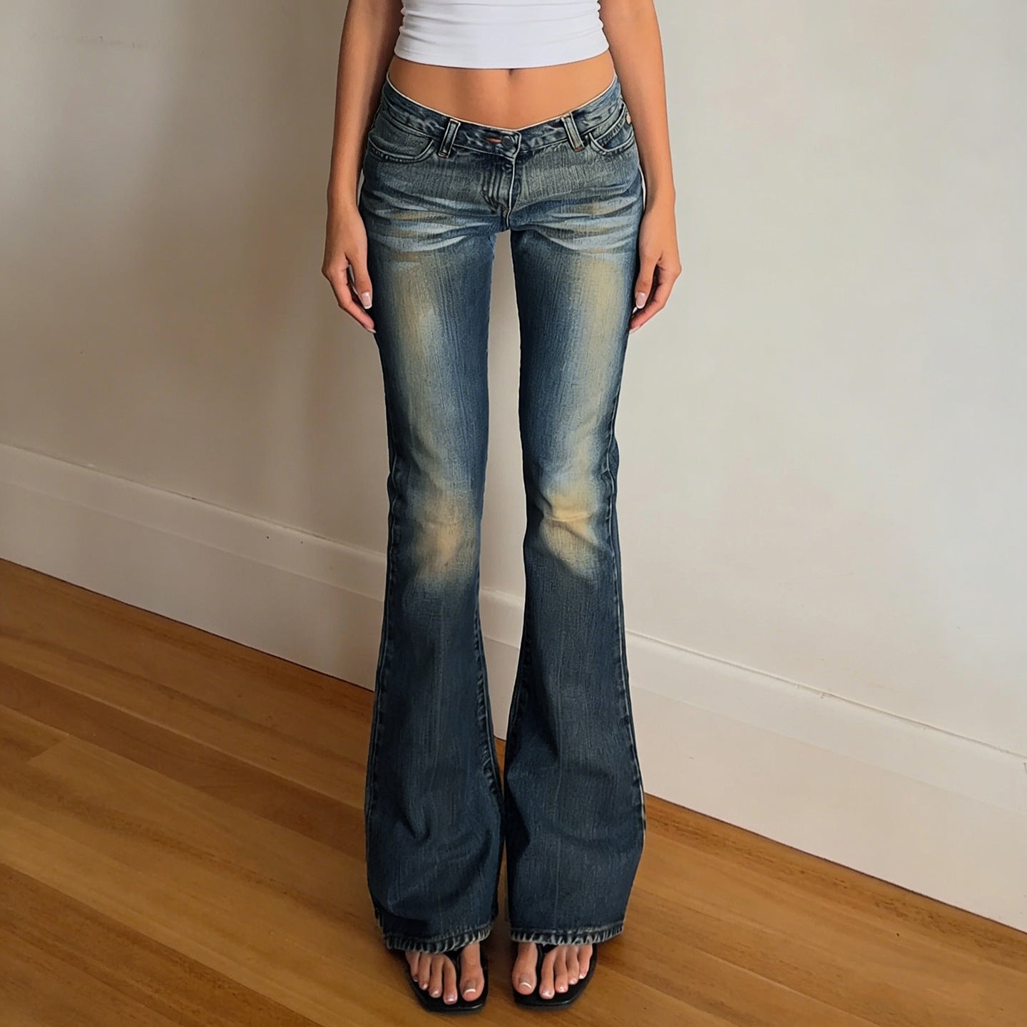 Damen Flared Jeans mit hohem Bund und schickem Used-Look R&B