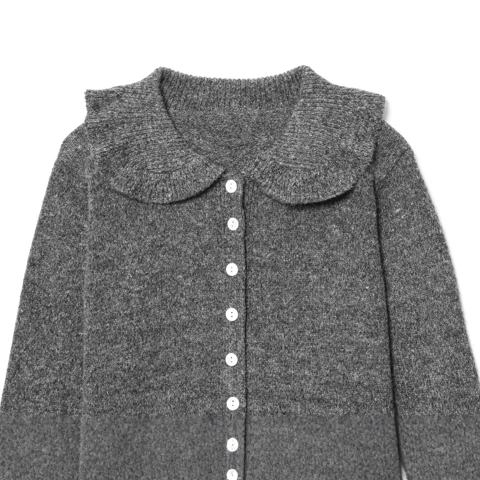 Damen Strickjacke mit großem Kragen und Knopfleiste R&B
