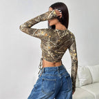 Damen Figurbetontes Langarmshirt mit Raffung und einzigartigem Camouflage-Design R&B