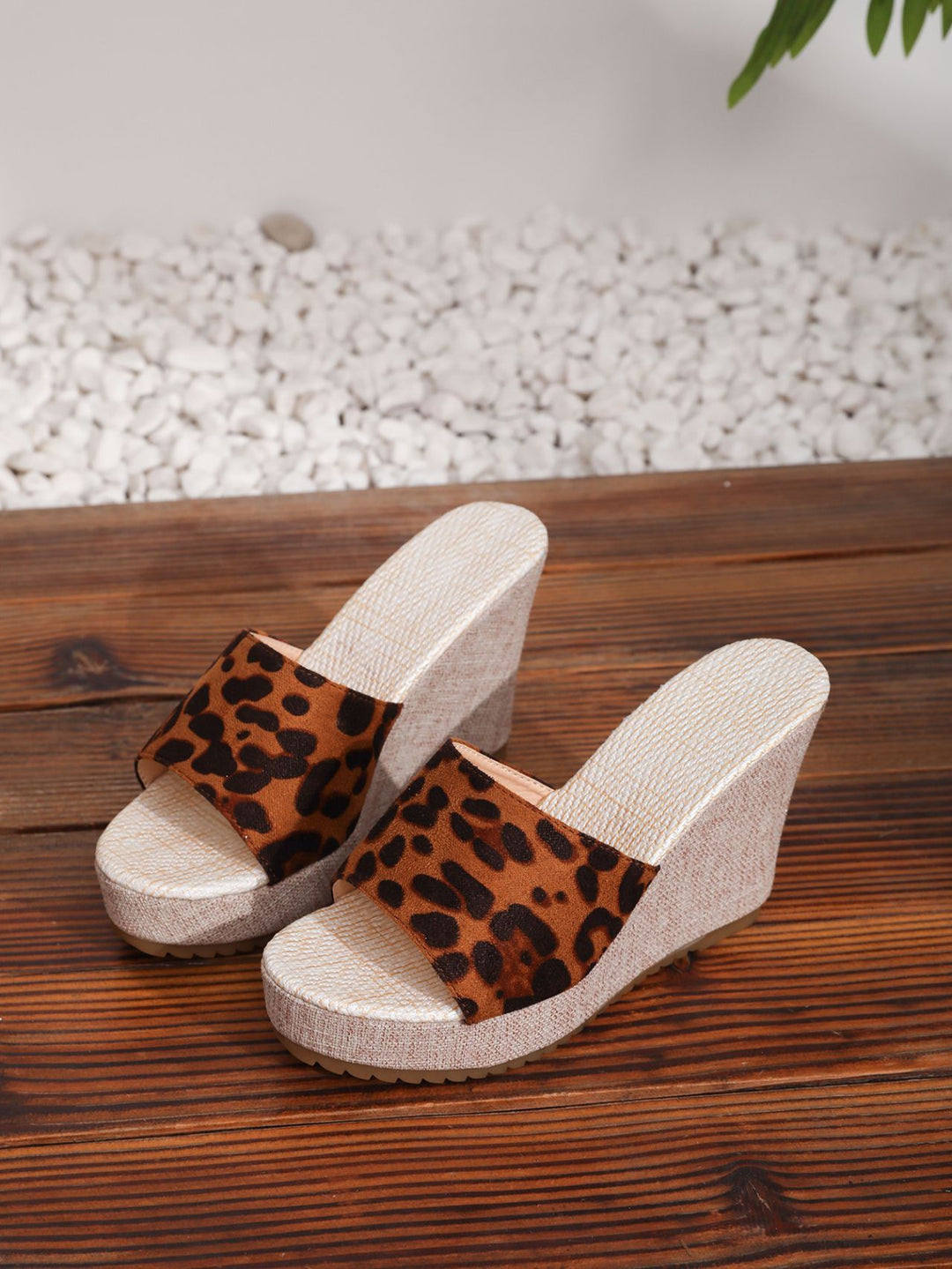 Damen Wedge-Pantoletten mit tierischem Druck und komfortablem Fersenbereich R&B