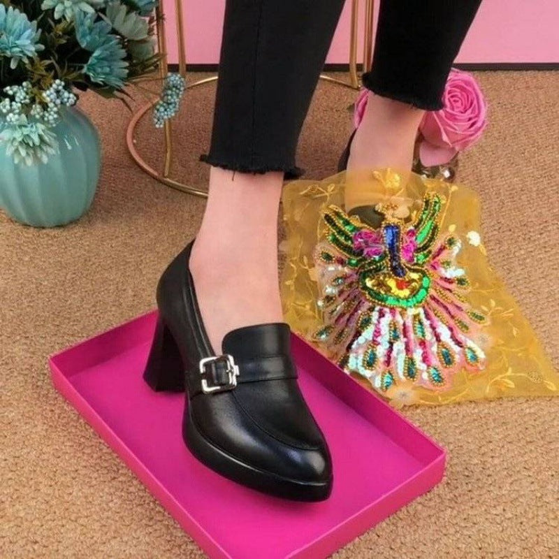 Damen Elegante Pumps mit modischer Schnallenverzierung R&B
