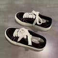 Damen Sportliche Sneakers mit weichem Veloursleder und robustem Elastikverschluss