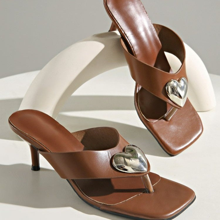 Damen Elegante Zehensandalen mit schickem Metall-Detail