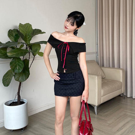Damen Off-Shoulder Bluse mit Kontrastknöpfen und Taillenband R&B