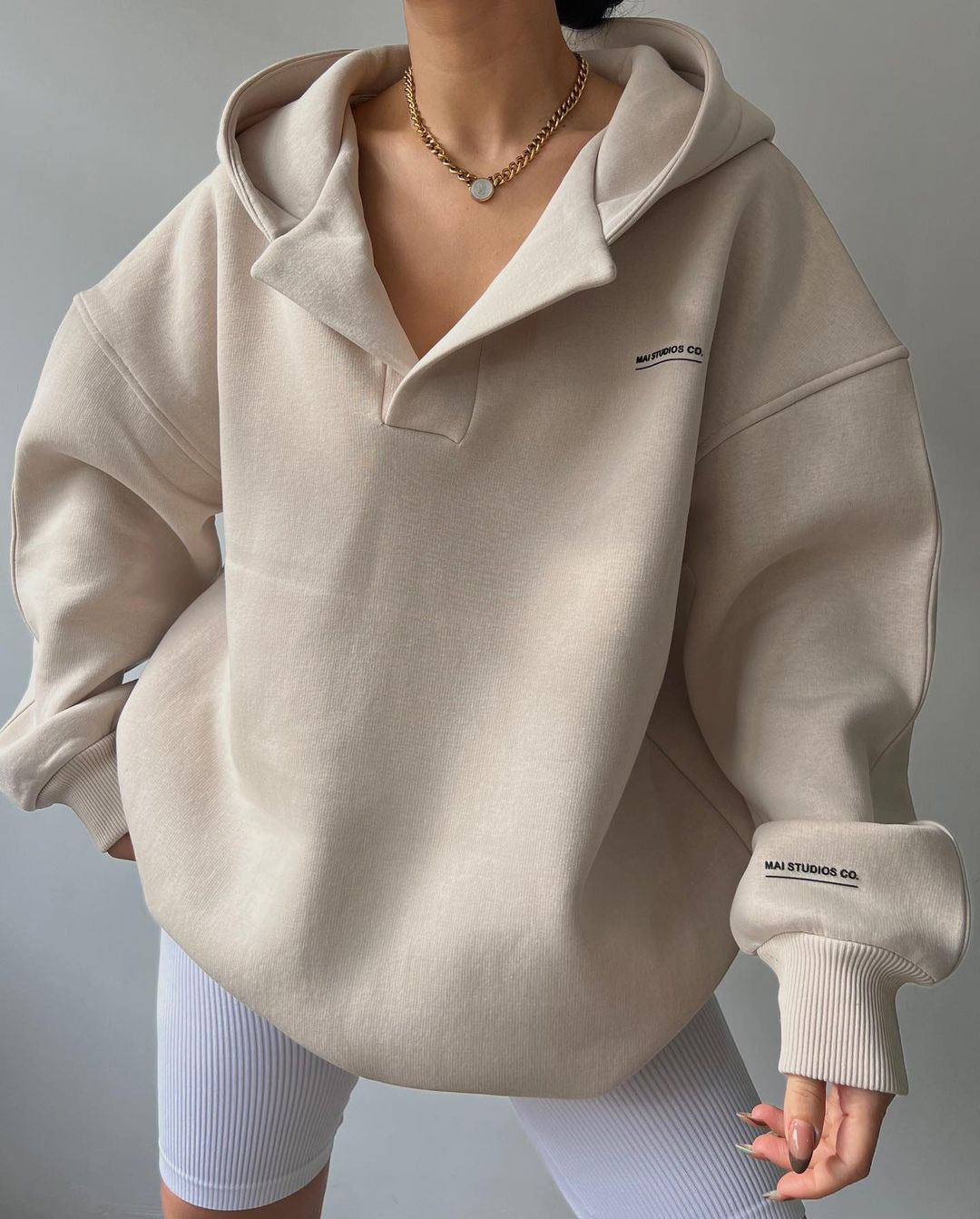 DamenOversized Sweater mit Eingrifftaschen und Kapuze R&B
