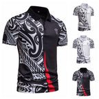 Herren Poloshirt mit modernem tribal Design und atmungsaktiver Funktionalität