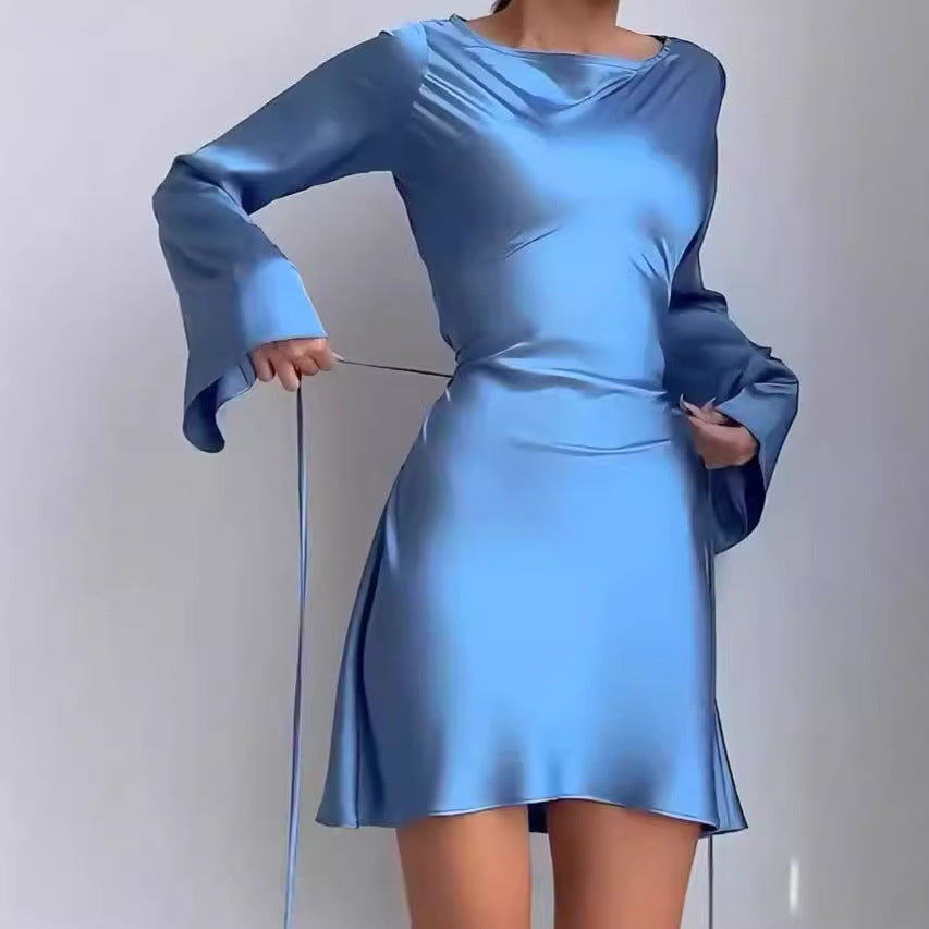 Damen Elegantes Wickelkleid mit glattem Stoff und weit geschnittenen Ärmeln R&B