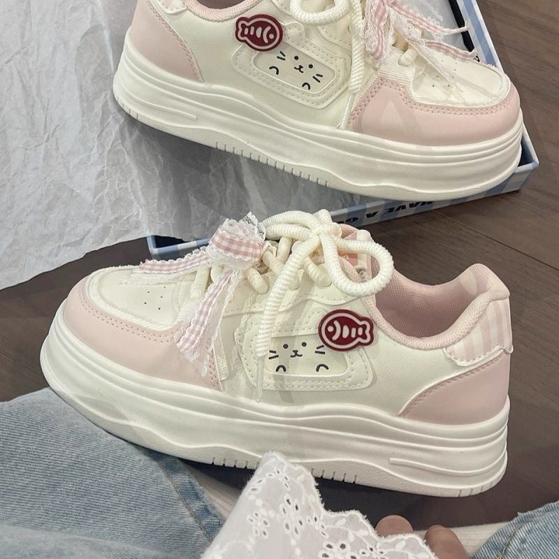 Damen Verspielte Sneakers mit einzigartiger Katzenapplikation R&B