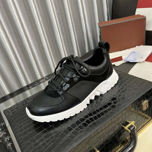 Damen Sportliche Trend Sneakers mit atmungsaktiven Mesh-Details und robustem Design von R&B