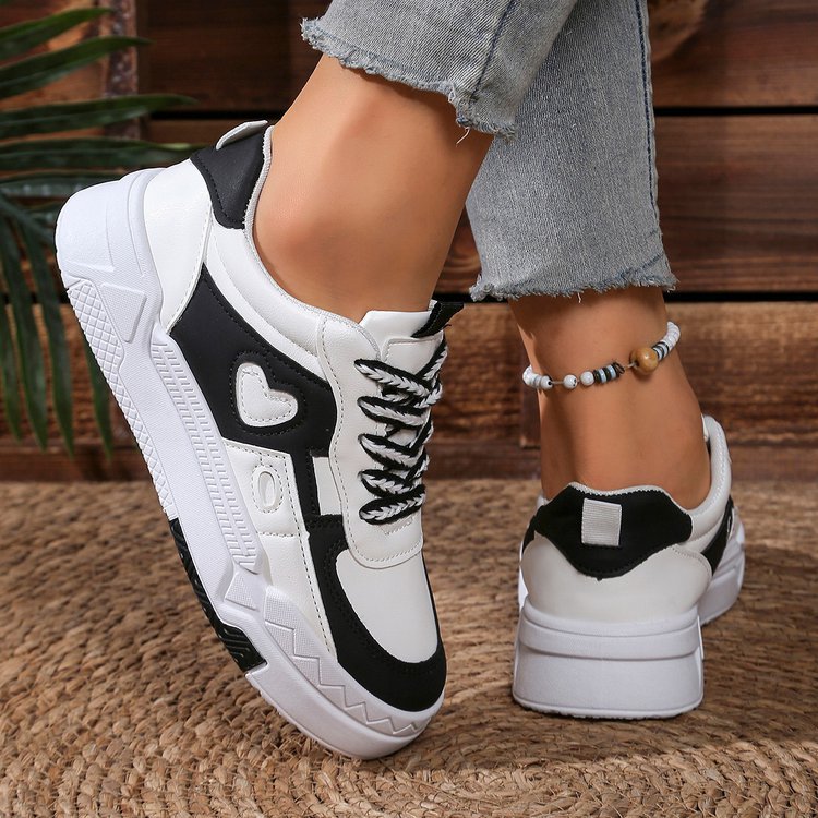 Damen Modische Sneaker mit Herz-Applikation R&B
