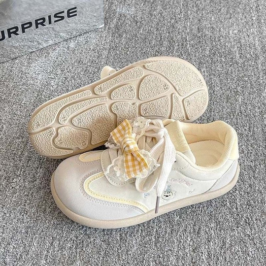 Damen Verspielte Sneakers mit Rüschendetail und bequemer Dämpfung R&B