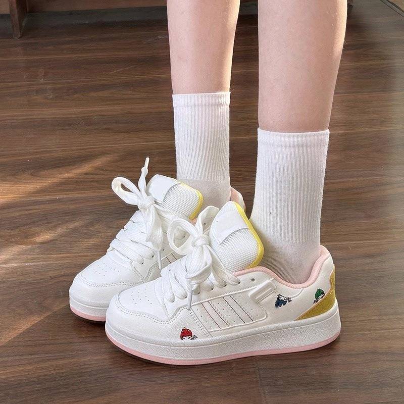 Damen Modische Sneakers mit innovativer Dämpfung und verspielten Applikationen R&B