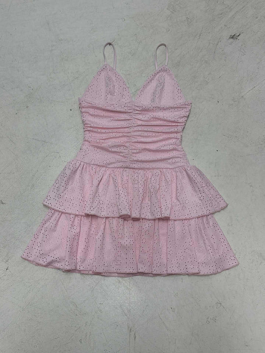 Damen Mini-Kleid mit voluminösem Rüschensaum und feinen Spitzendetails R&B