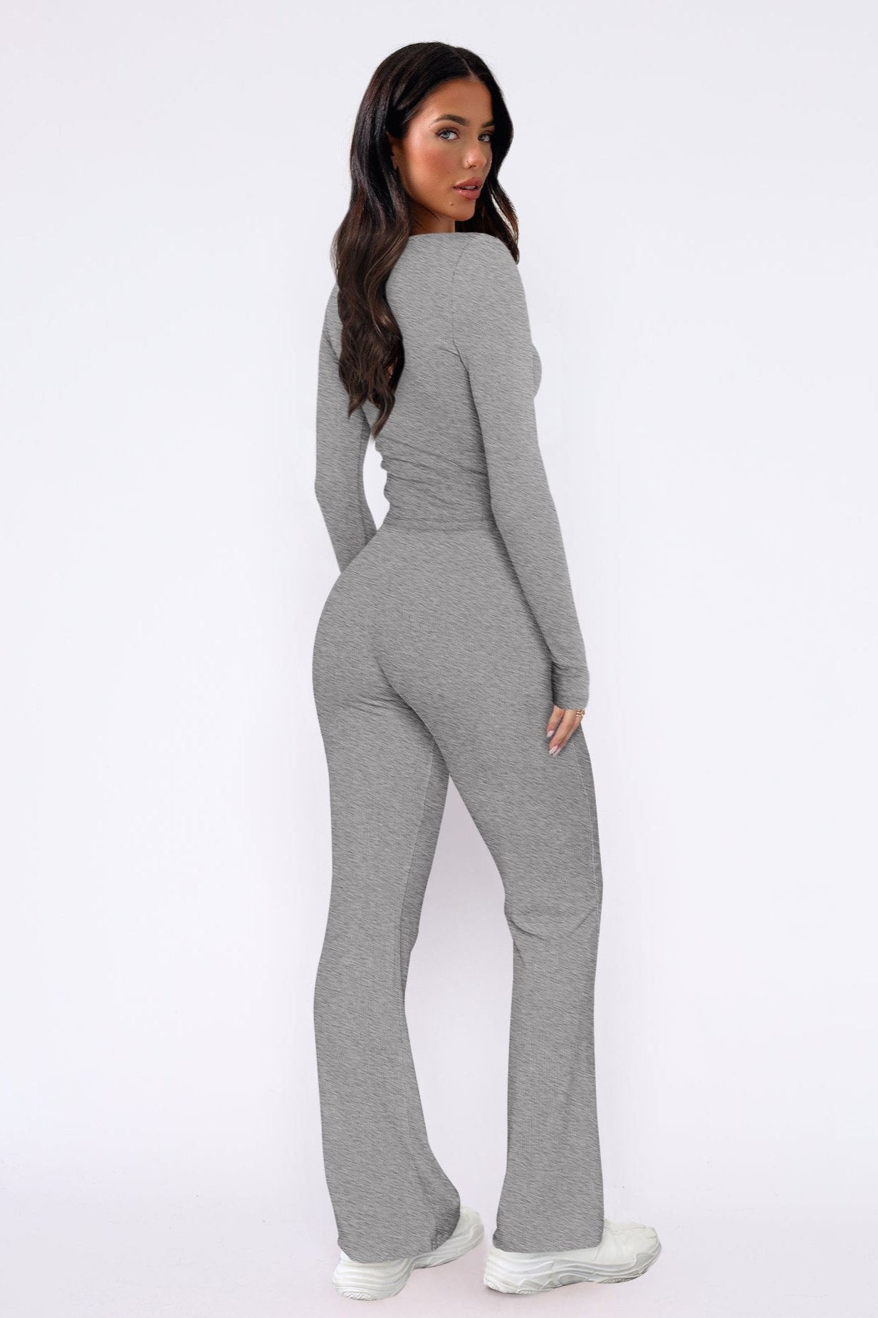 R&B | Damen Loungewear Satz mit Schlaghose und Crop Top